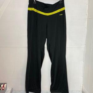 Reebok black womens  joga pants size 14-16